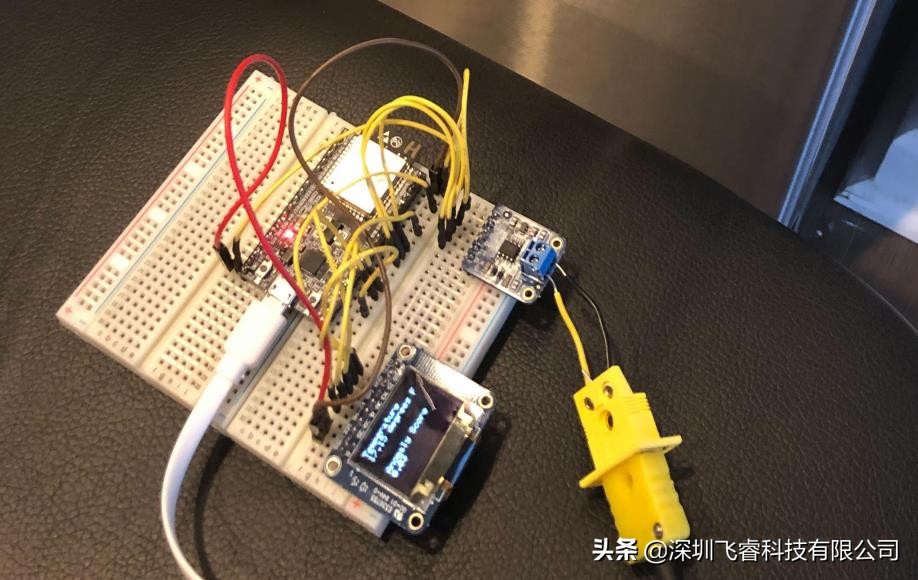 ESP32-DevKitC开发板，嵌入式学习模型，温度异常检测技术应用