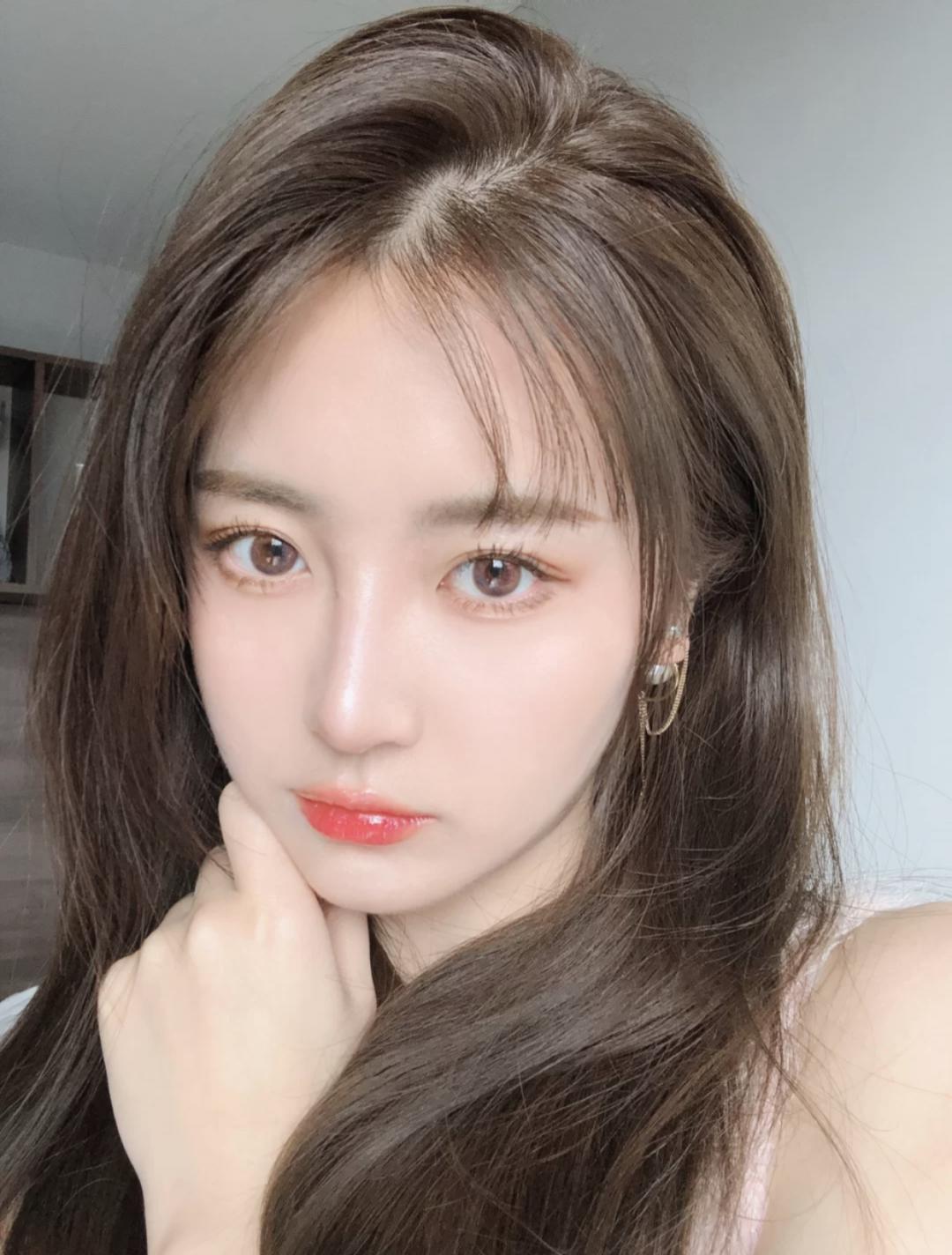 女生的这些行为掉价,恋爱中让男生觉得很掉价的女生