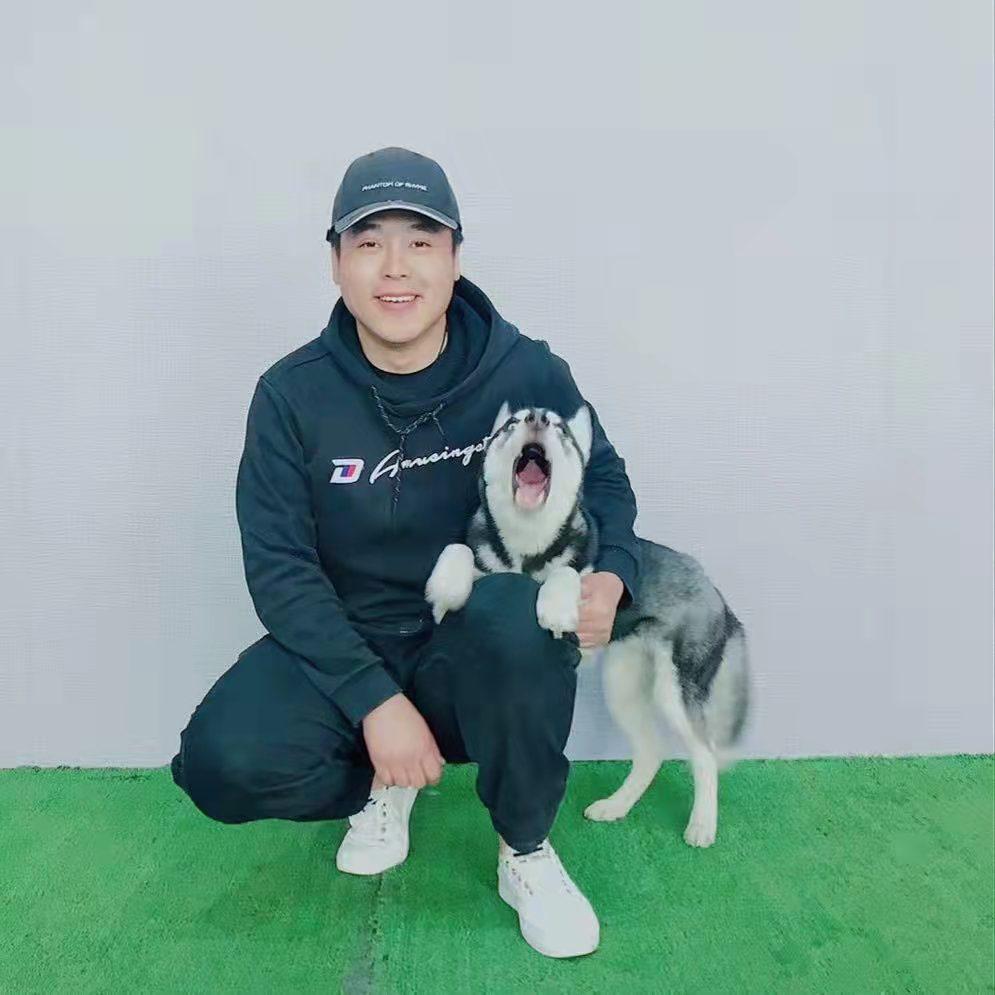 开游戏陪玩工作室能赚多少钱,做游戏陪玩工作室现在还有前途吗