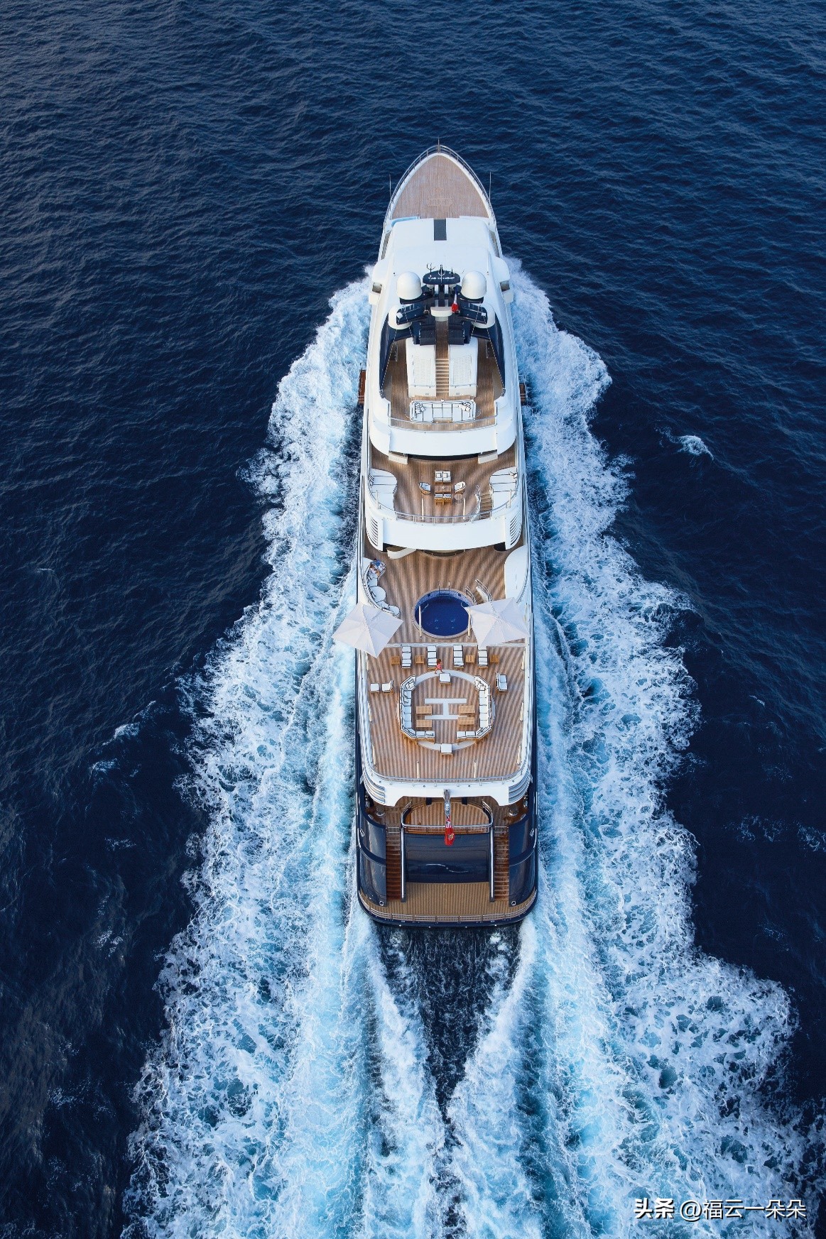 最贵豪华黄金游艇,世界上最火的金游艇