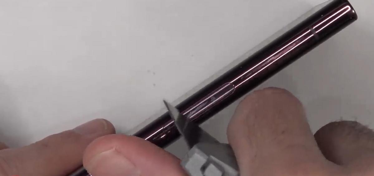 三星s22撕膜,三星s22原装膜有必要撕掉吗