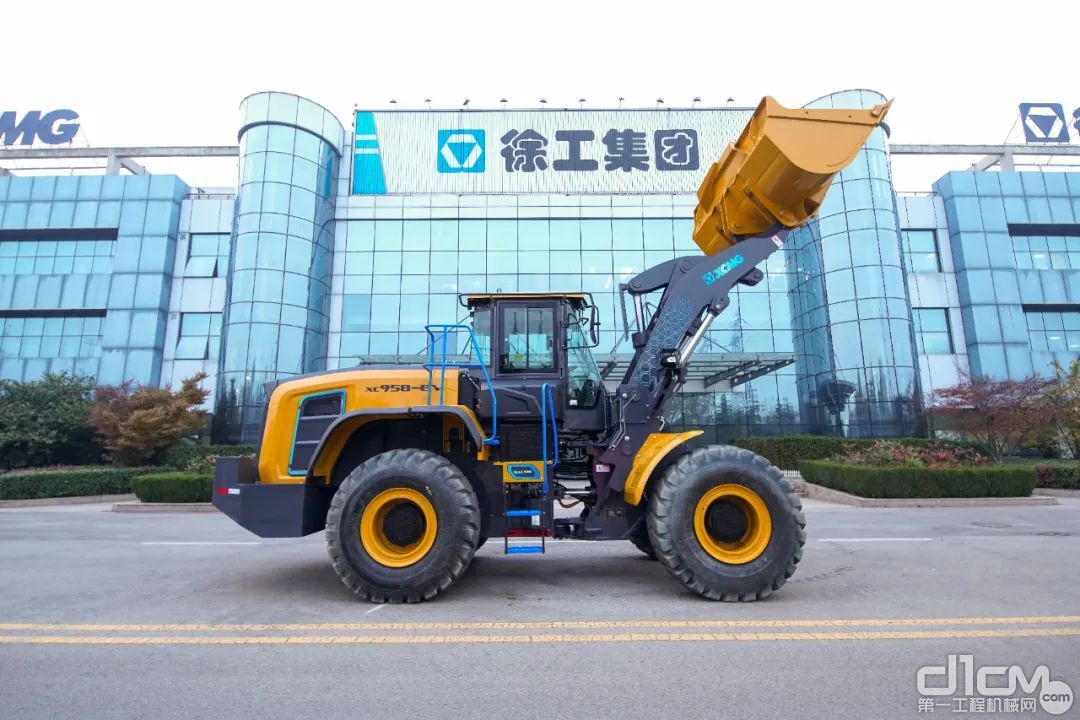 政策催化+三电技术，工程机械电动化已成定局