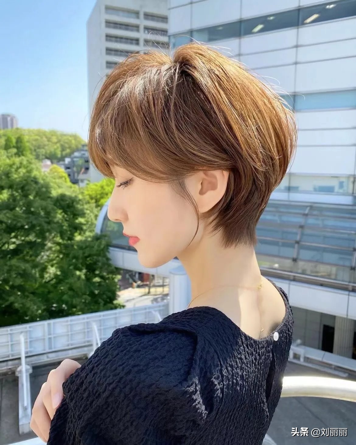十款不挑脸型的短发甜美不烫不染,既好留长发又好看的短发