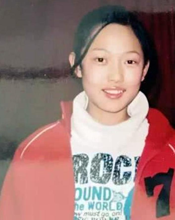 85后沈阳女孩花400万，整容超300次，直言：和父母断绝关系也不怕