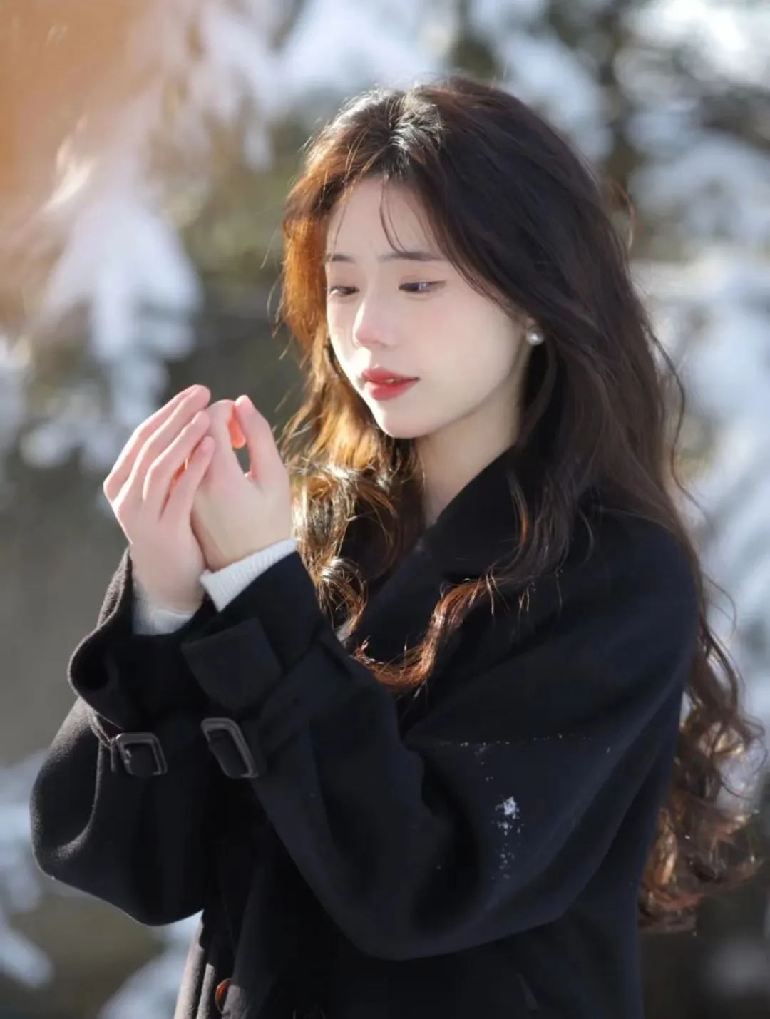 塌鼻子正脸好看,塌鼻子该如何变美啊