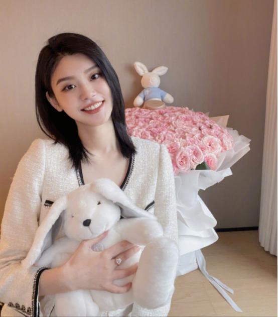 3月过半，就有8个瓜：夜会美女、人设崩塌、陪睡影帝，贵圈太乱