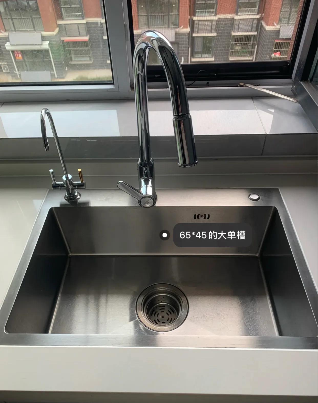 水槽怎么选好看又实用石英石水槽,石英石水槽和不锈钢水槽怎么选