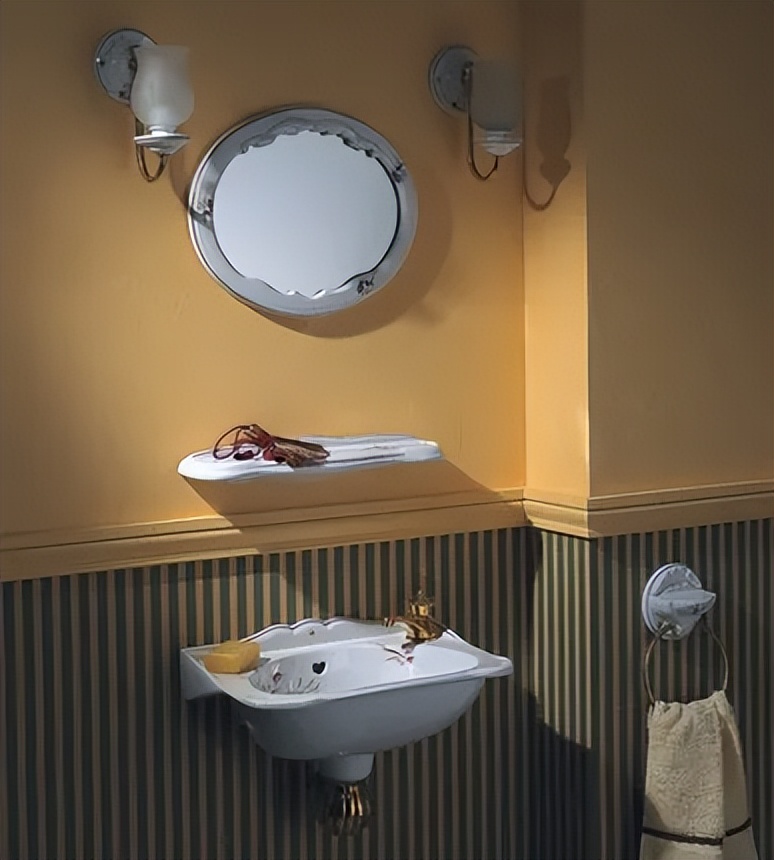 卫生间拆掉浴室柜,用浴室柜拯救你家凌乱的卫生间