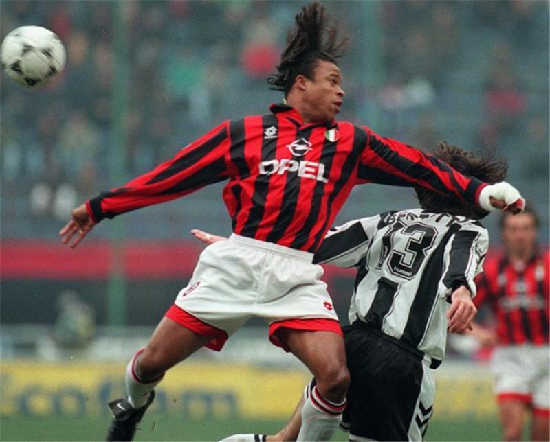 从米兰过客到国米累赘，还在尤文闹内讧，全能战士照样被性格耽误