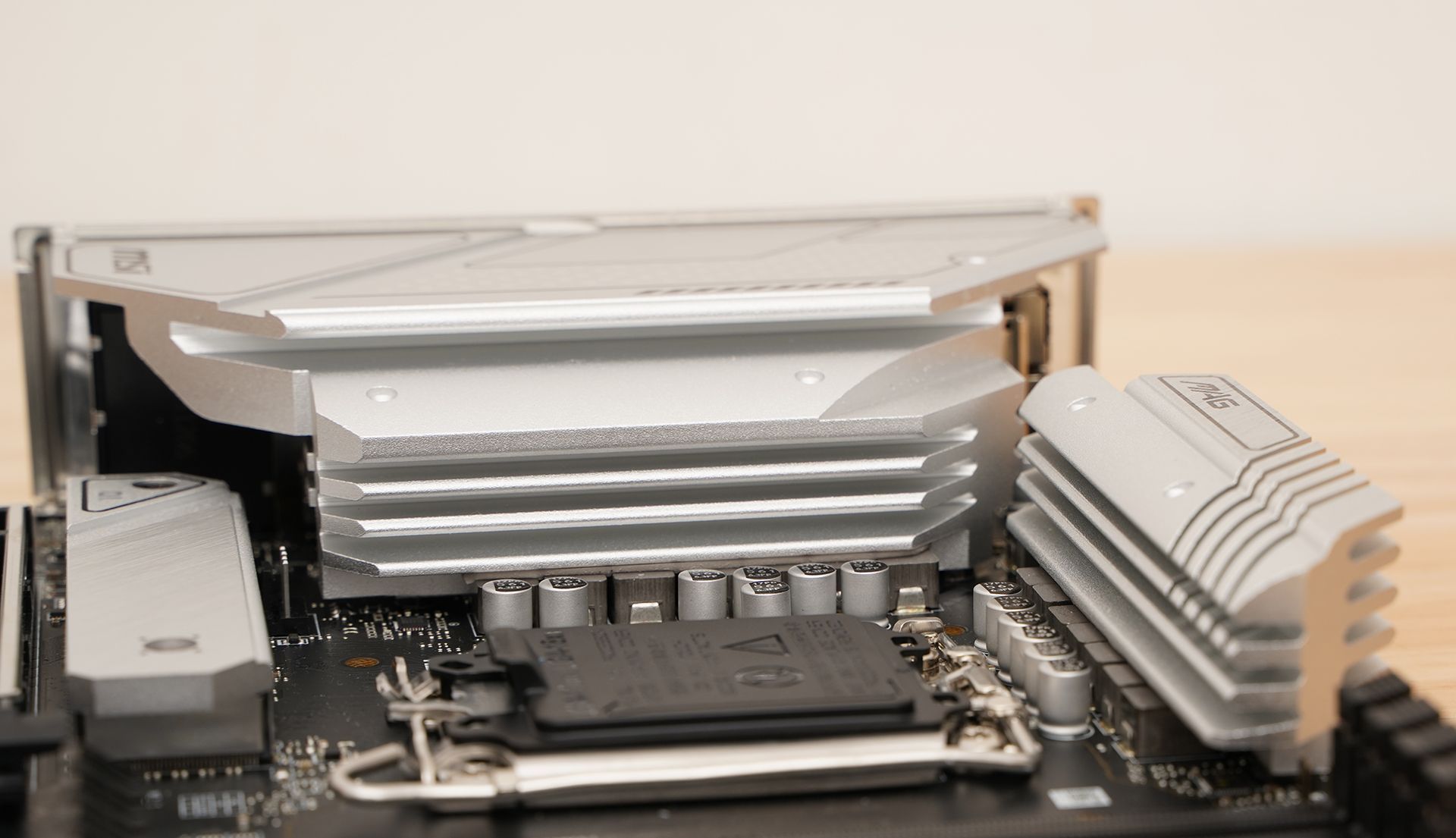 多大固态硬盘发挥最大性能,怎样提高pcie4.0固态硬盘的性能