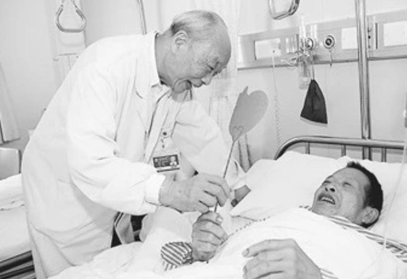 治白血病的特效药老教授放弃专利,中国医生放弃白血病药的专利