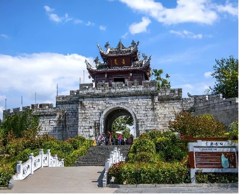 在花溪，如何追寻那一抹红色记忆？这四条线路快收藏！