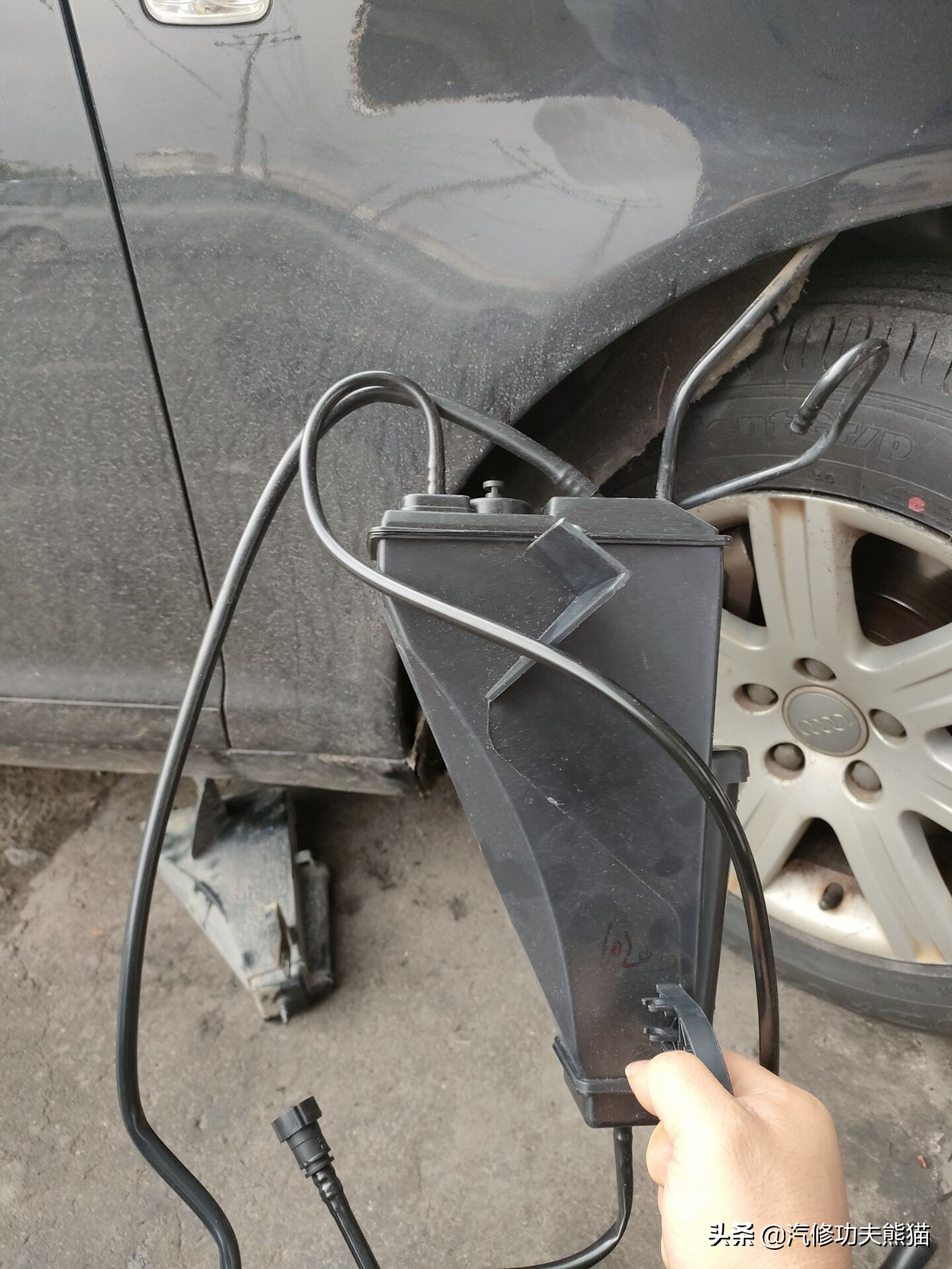 奥迪a6l二手烧机油,奥迪a6l二手车贩子赔钱了