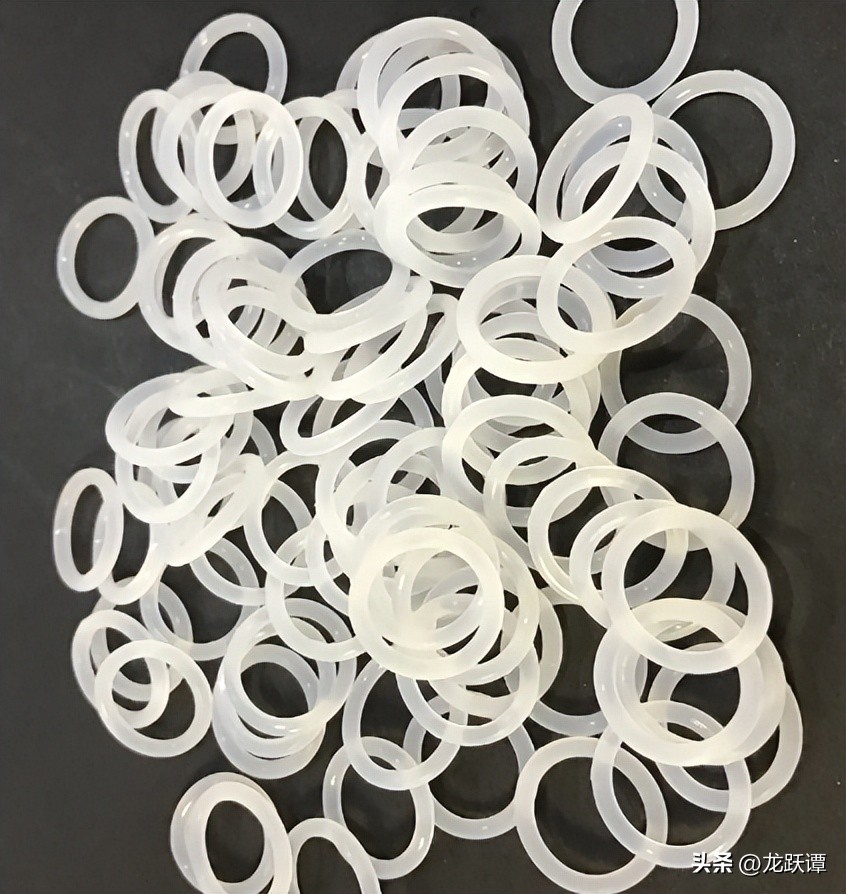 如何分析EPDM对VMQ硅橡胶泡沫发泡行为及力学性能的影响？