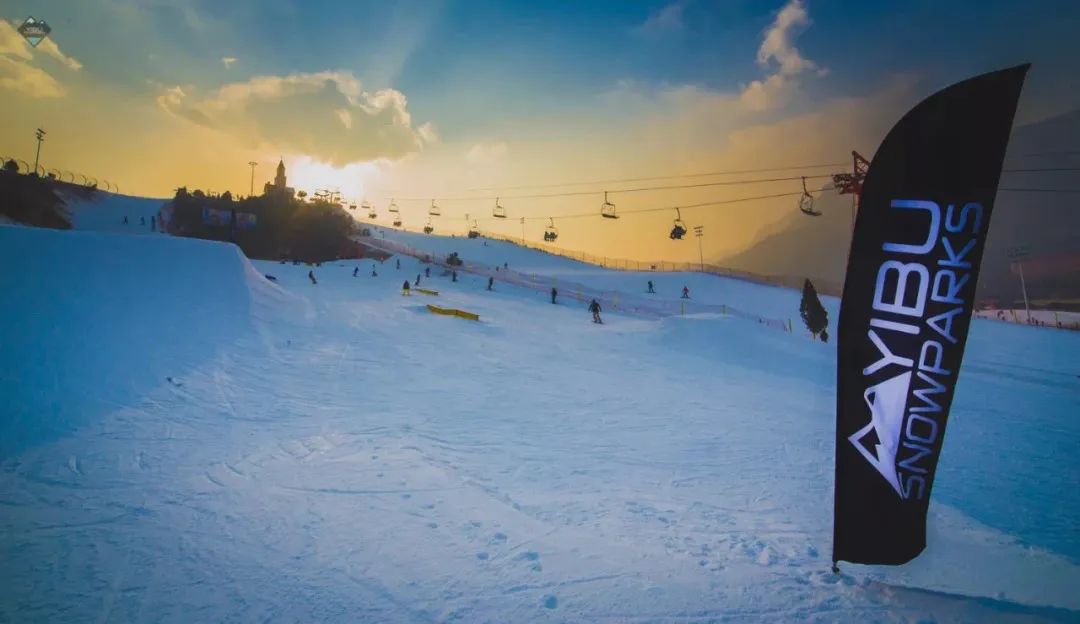 北京滑雪场推荐云居滑雪场,云居滑雪场和石京龙滑雪场哪个好