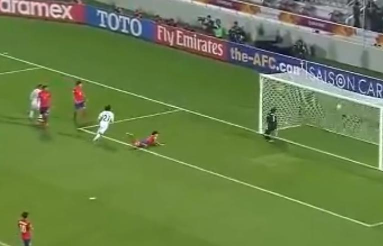 球场上门将球衣,球场上的国产球鞋