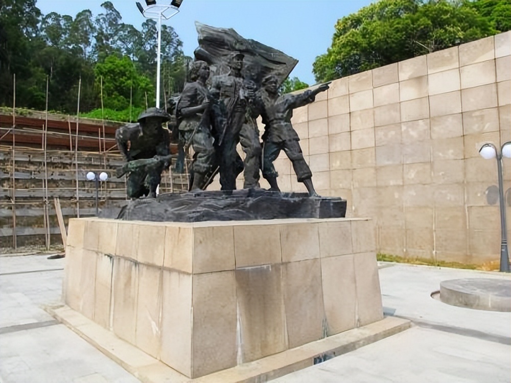 现实中的小兵张嘎视频,抗日英雄小兵张嘎故事视频