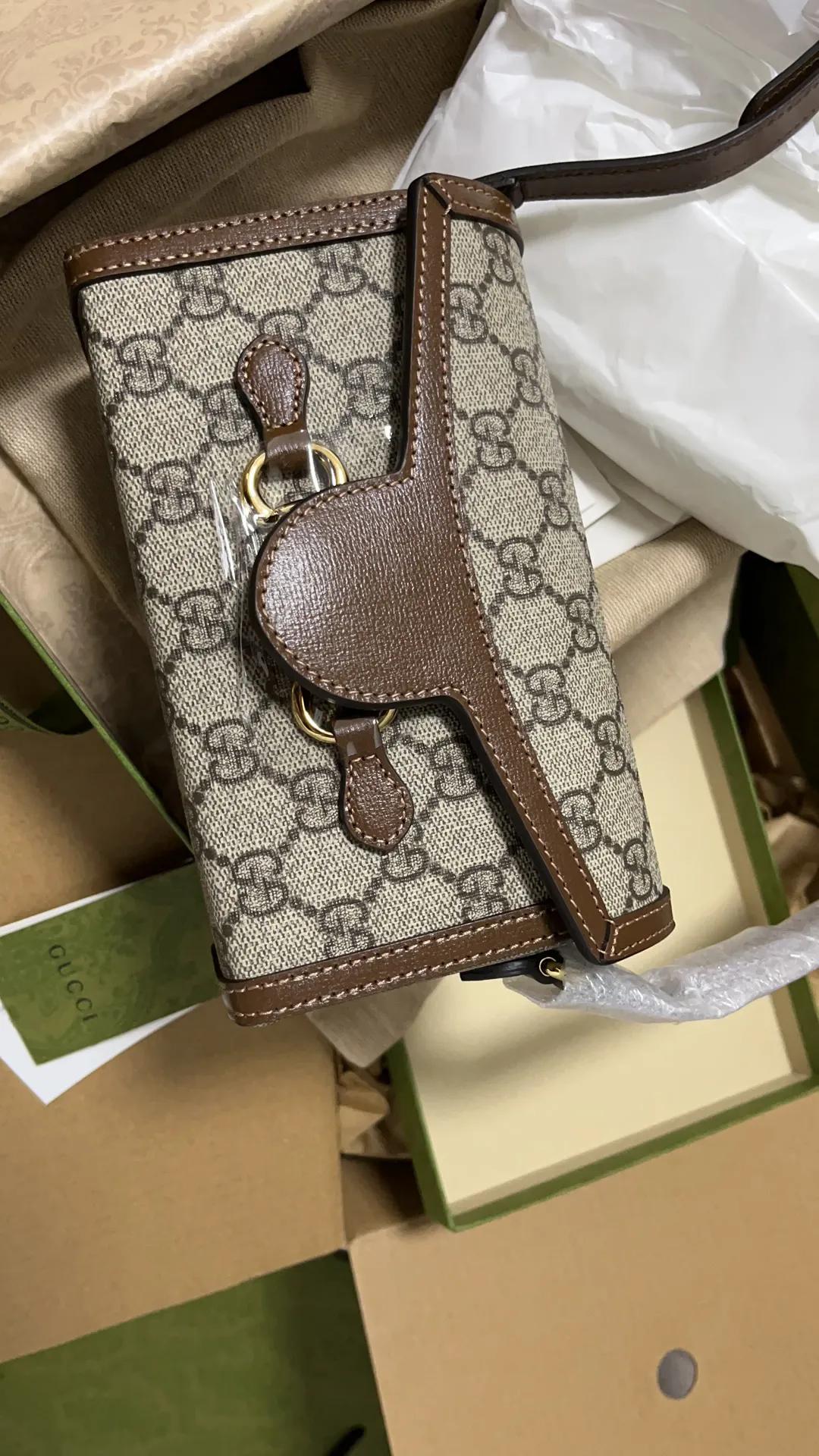 年轻人该不该买奢侈品,年轻人该不该不买奢侈品