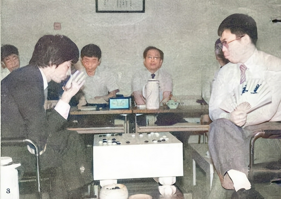 1985围棋中日对抗赛第一局完整版,1986年中日围棋擂台赛11局