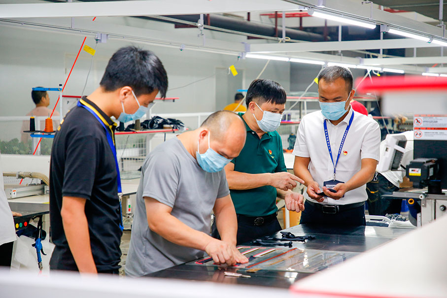 【奋进新征程建功新时代】故事·执纪为民I十年“衣”变化国货“潮”正兴