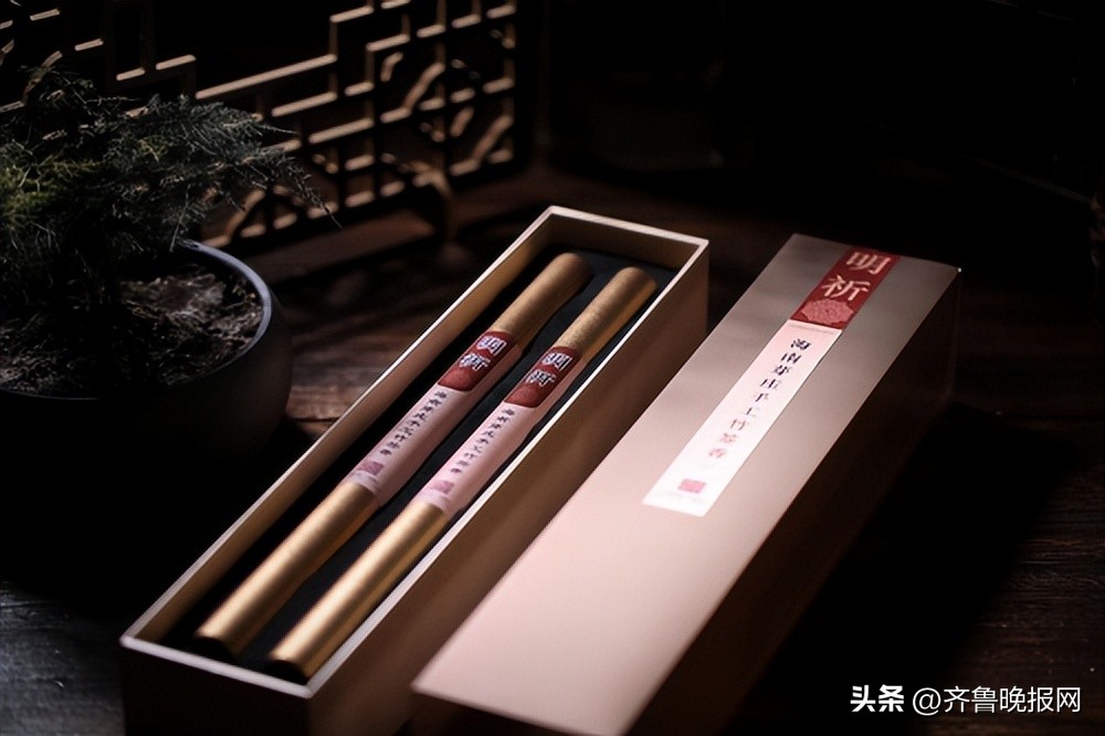 沉香炉灰怎么处理才是正确的,香炉沉香碎料熏香的正确方法