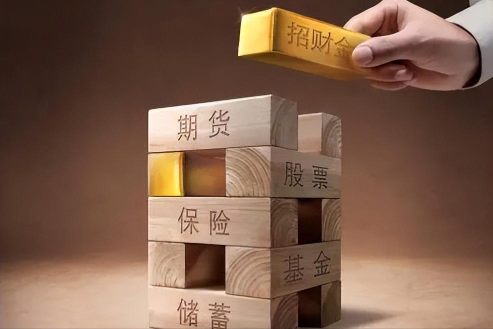 被迫或自愿，那些*光脱**衣服裸贷的女孩们，最后都怎么样了？