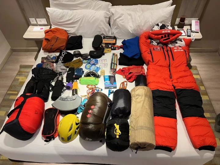 珠峰死亡区多少人,珠峰死亡人数