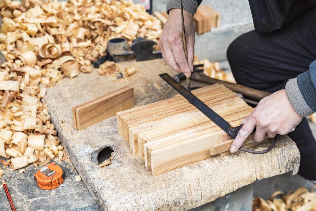 三教九流三姑六婆五行八作,三经三姑三易三教三才指的是什么