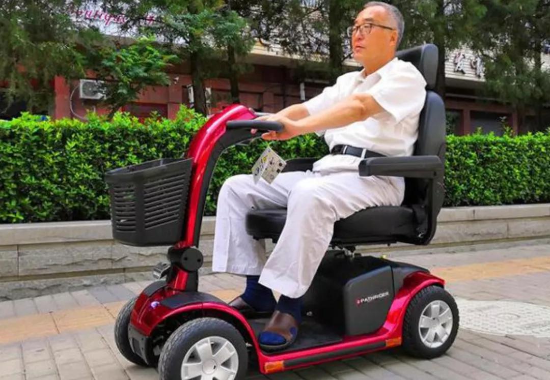 所有的电三轮车都需要d驾照吗,三轮车考驾照可以开二轮吗