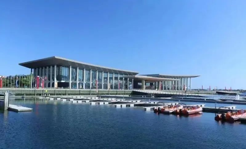 奋进伟大征程谱写时代华章视频,辉煌40载奋进新时代绘画横版