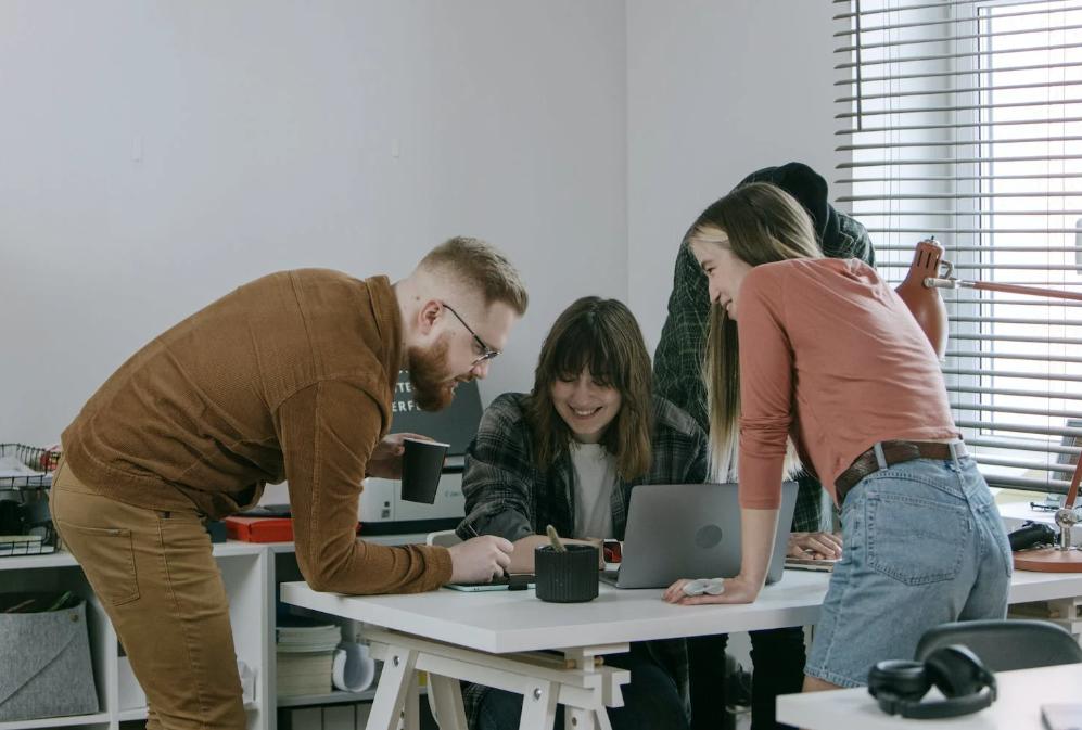 当下社会如何坚定理想信念,年轻人该树立什么样的理想和信念