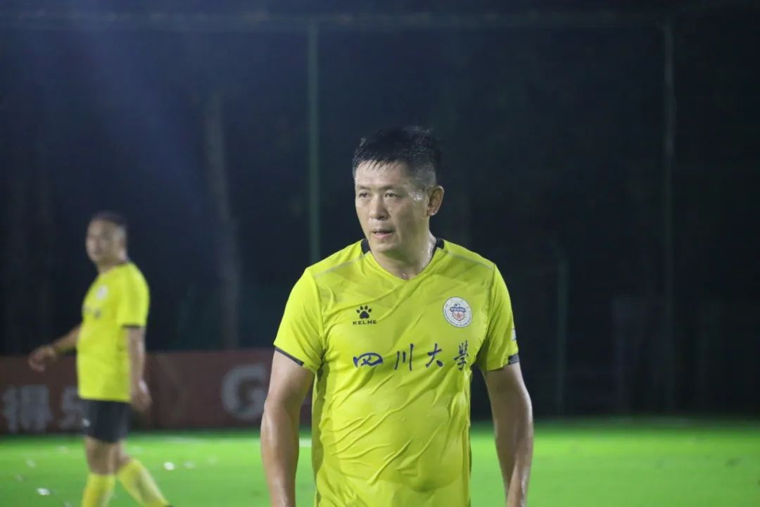 一切源于对足球的热爱,这才是对足球真正的热爱