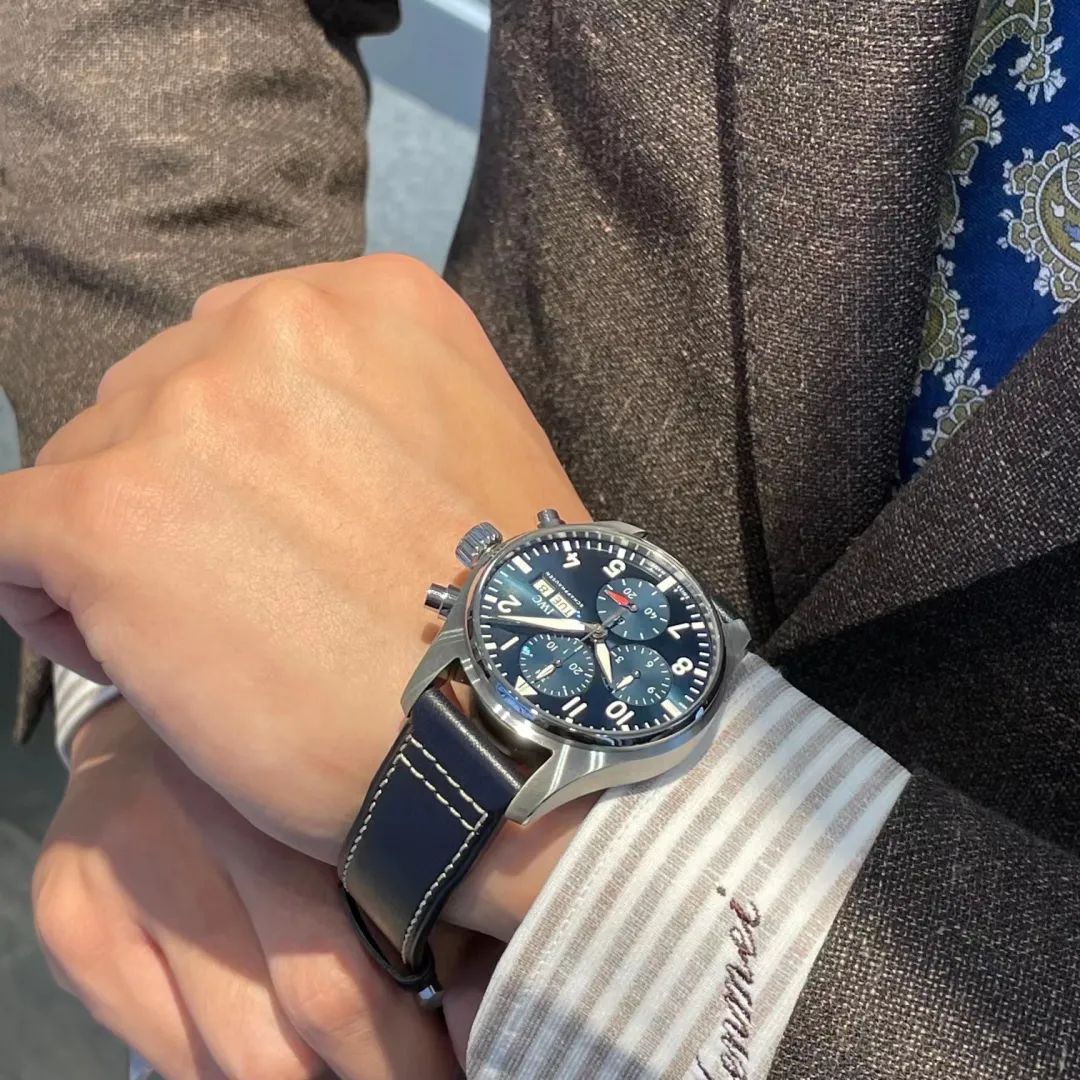 1万块钱浪琴买机械还是石英,预算1万买浪琴表