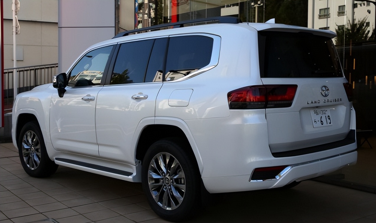 越野王者回归！全新兰德酷路泽本月底发布，或80万左右