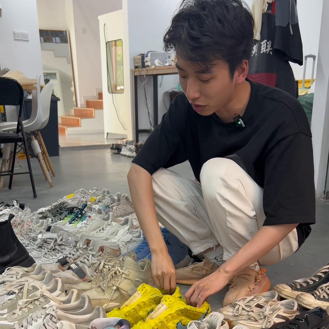 开洗鞋店洗鞋要多少钱,开洗鞋店需不需要去学洗鞋技术