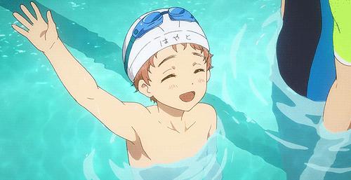 儿童泳衣买什么颜色比较安全,不要给小孩买蓝色泳衣