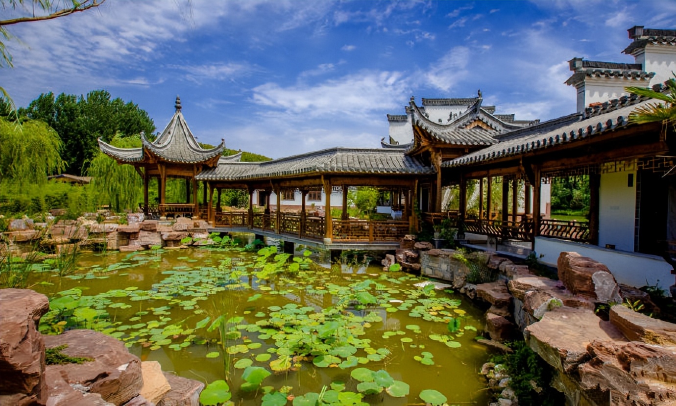 济南小江南夜景景区,济南长清大学城小江南