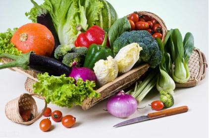 ​男人40-50岁，多吃这3种食物，腰腿有劲，比吃补品效果好