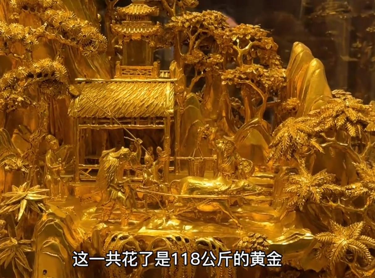 赌王多壕？1个摆件就是何超莲1场婚礼，大厅如同博物馆，龙椅亮了