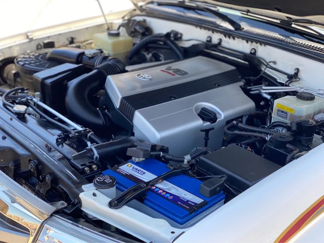 陆巡lc100中控台翻新视频,陆巡lc100内饰翻新