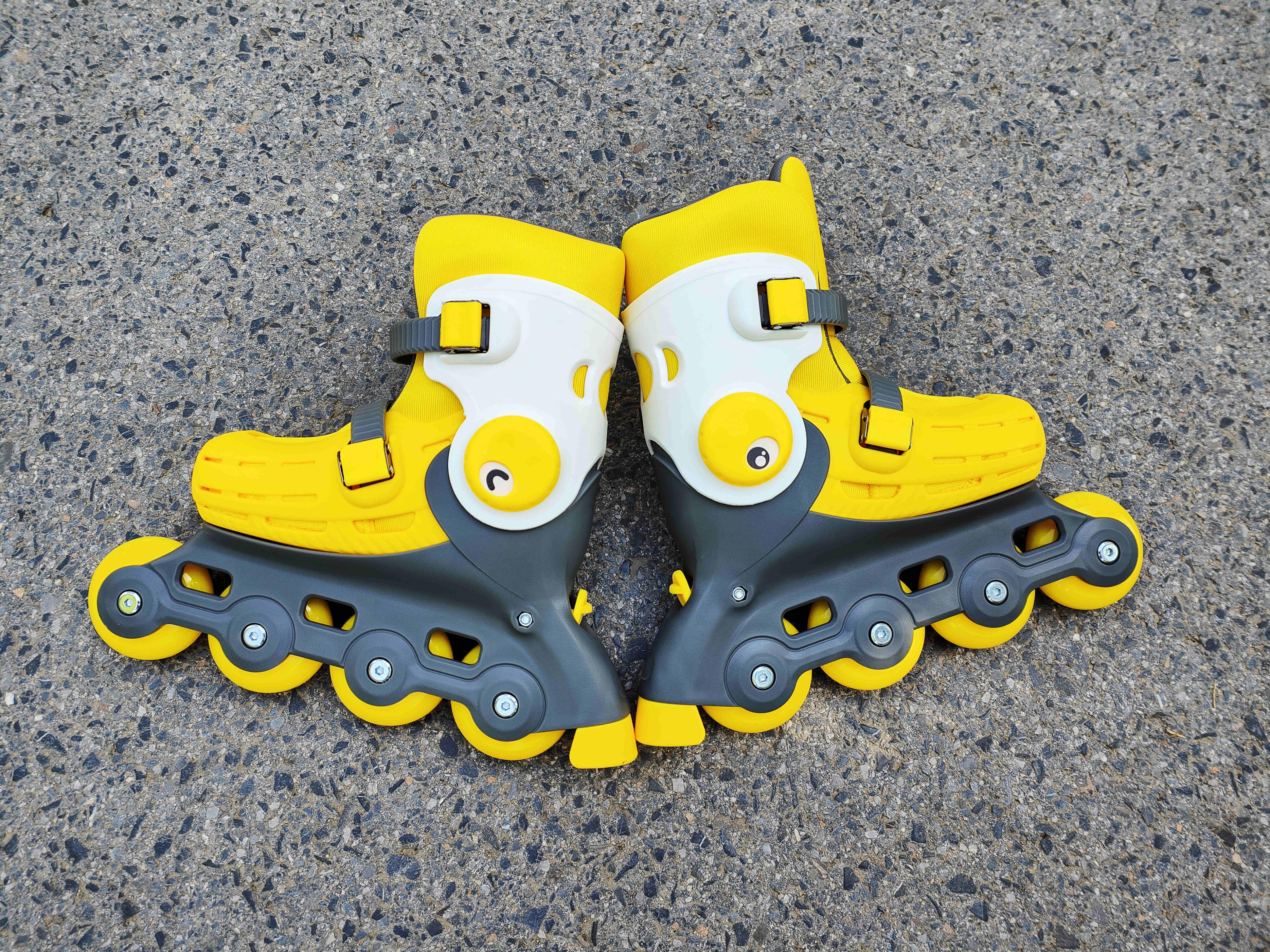 萌趣好物，释放天性，柒小佰小怪兽溜冰鞋让孩子开启新运动方式