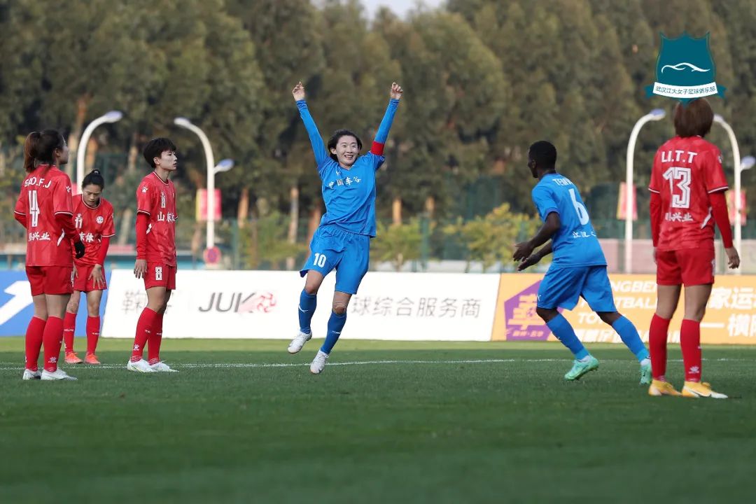 武汉女足夺冠全纪录,踏上新征程武汉女足剑指三连冠