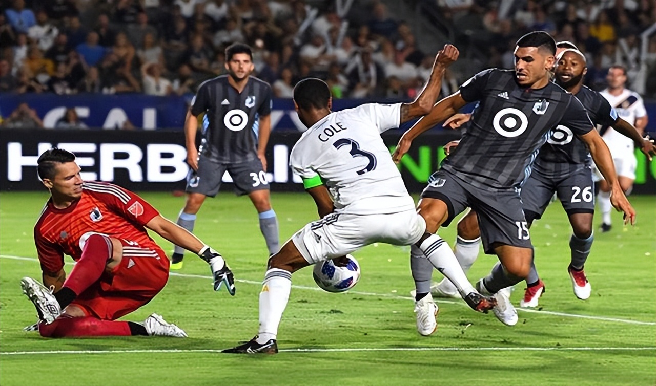 周六足球精彩回放,周六足球比赛实况