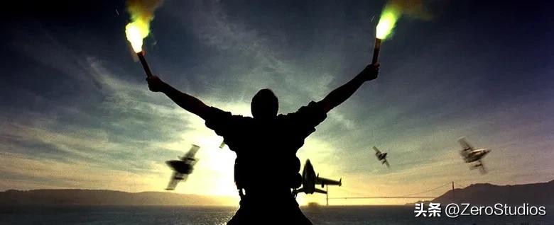 片子越烂越挣钱？坐拥74.6亿美金票房的“爆炸贝”究竟有何魅力？