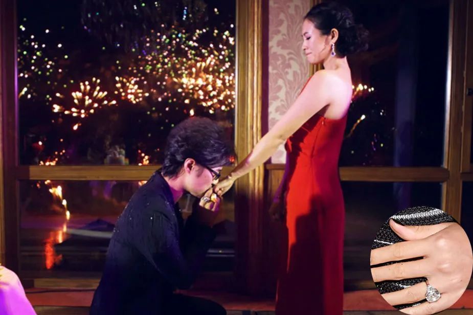 何超莲大婚赌王家族有多少人出席,何超莲婚戒是窦骁买的吗