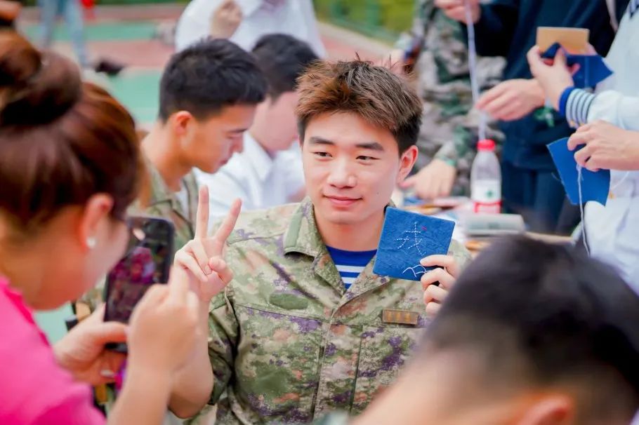 徐汇的“戎耀们”，归来仍是“最可爱的人”