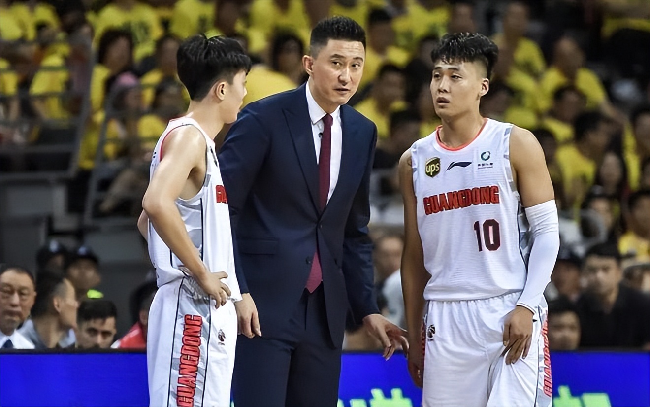 中国男篮18人名单,男篮国家队18人名单各个球员介绍