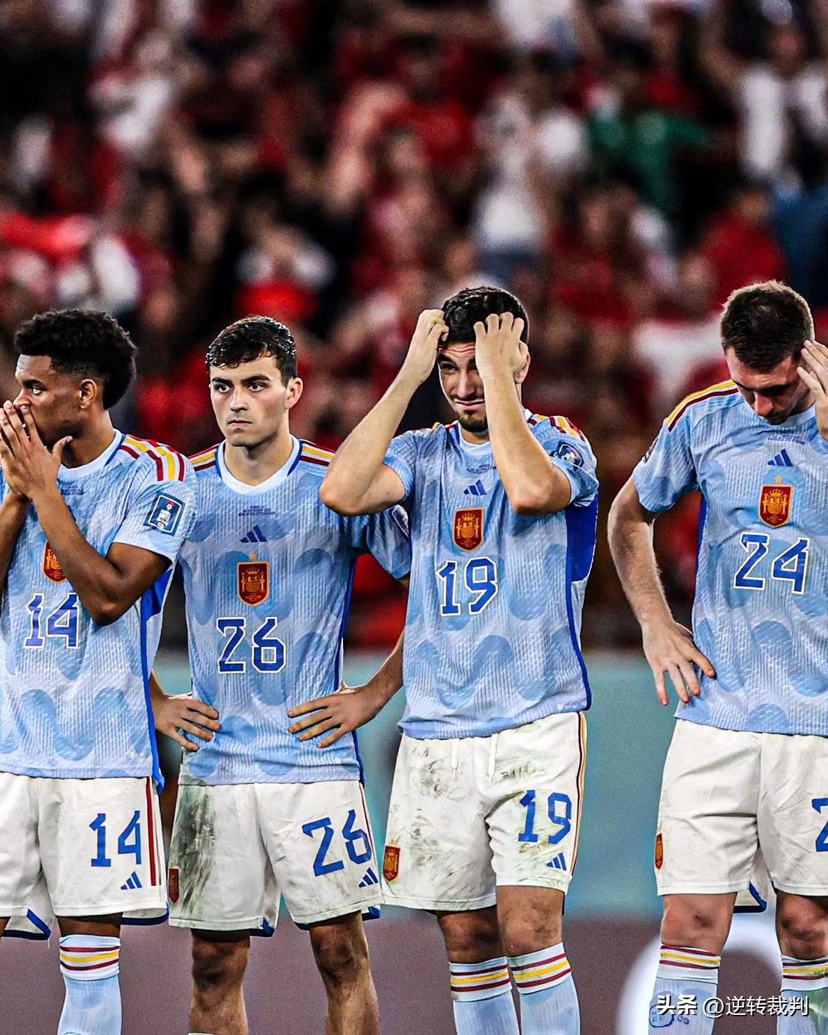 普通人踢点球,点球怎样踢才算犯规