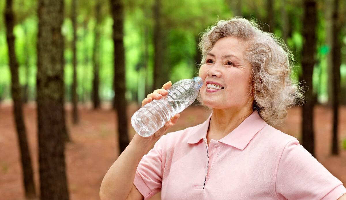 蛋白质低吃什么药补得快最有效,蛋白质量偏高要控制吃什么东西