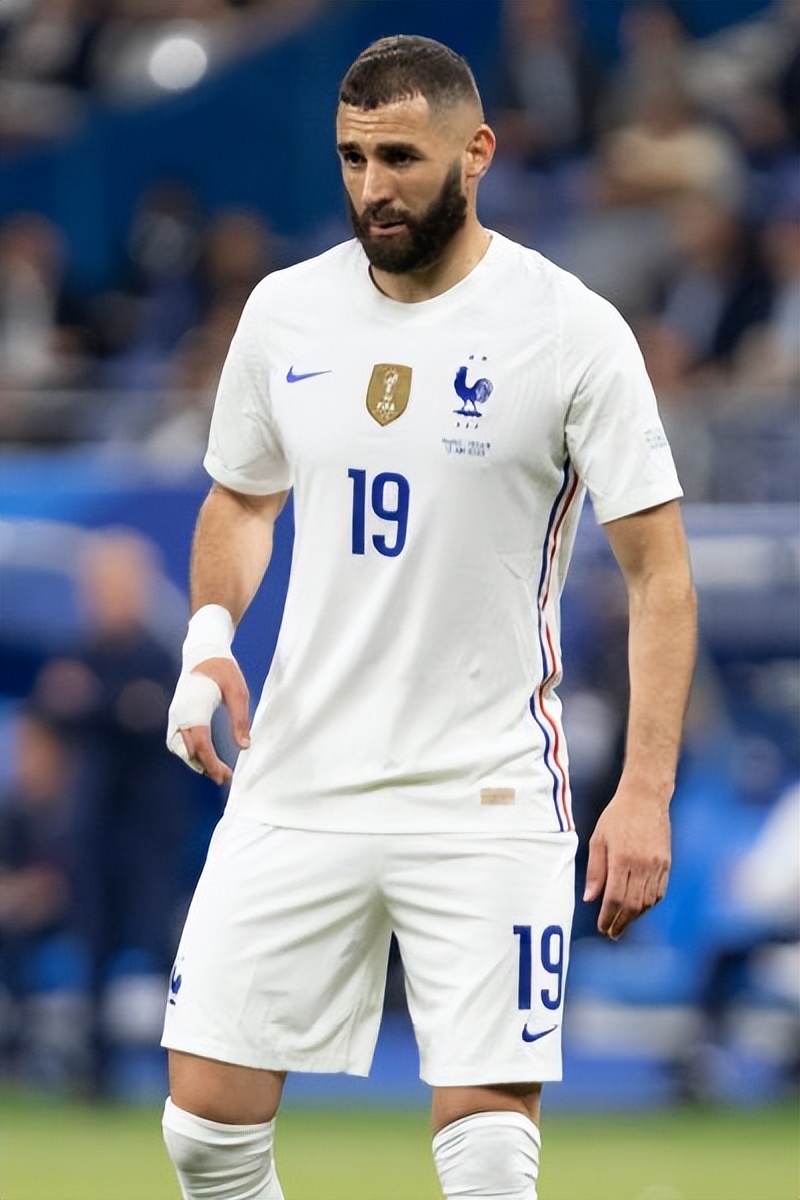 姆巴佩同期数据与梅西c罗对比,22年世界杯梅西和姆巴佩数据对比